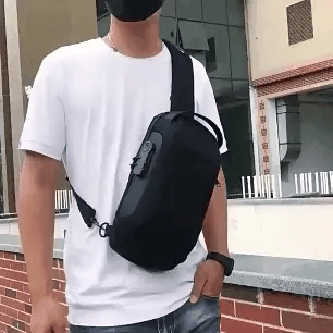 Mochila de Ombro Anti-Furto com Senha USB Slim Bag